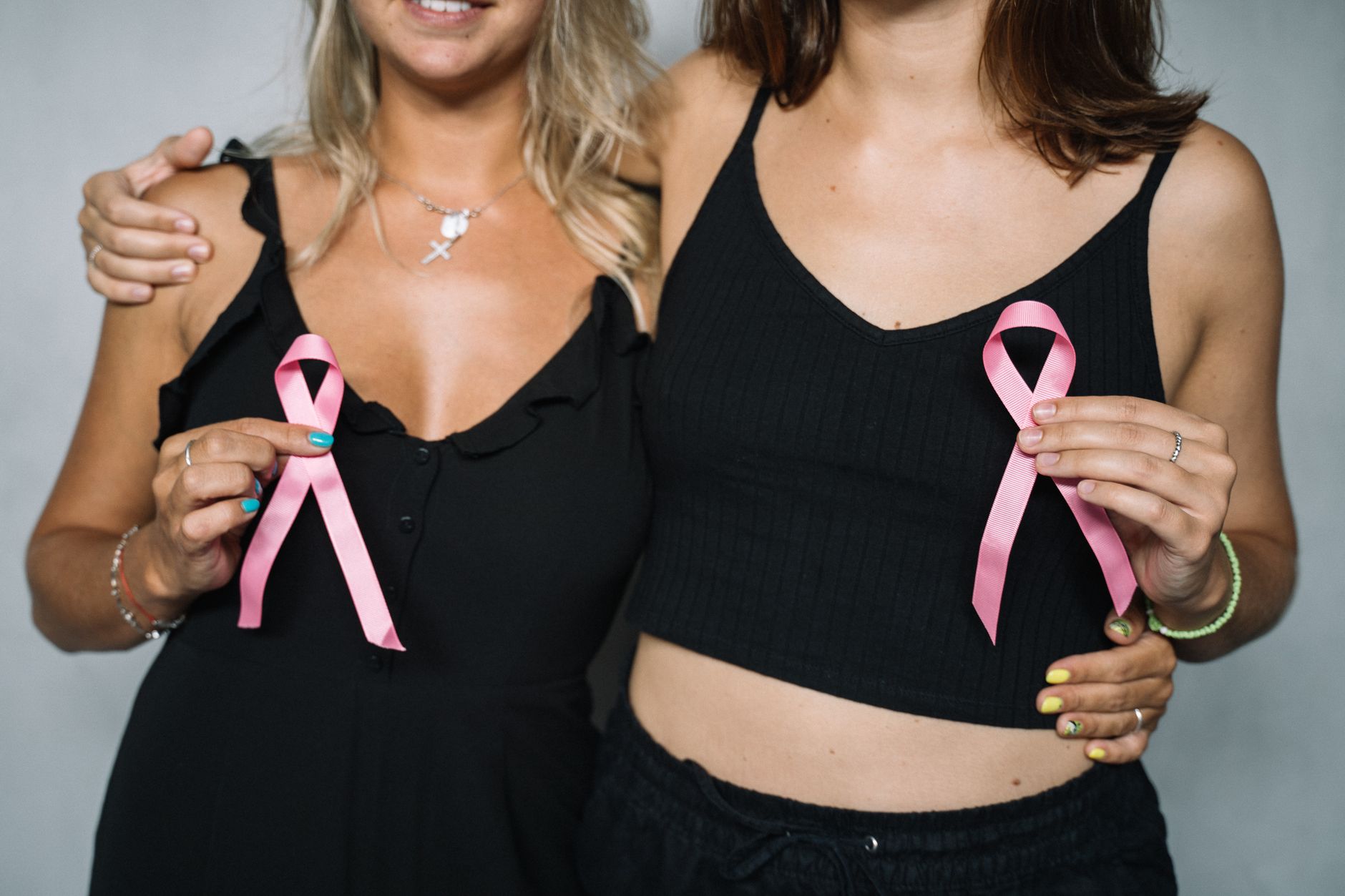 Octobre Rose : collectes et lingerie solidaire, le soutien-gorge devient porte-voix